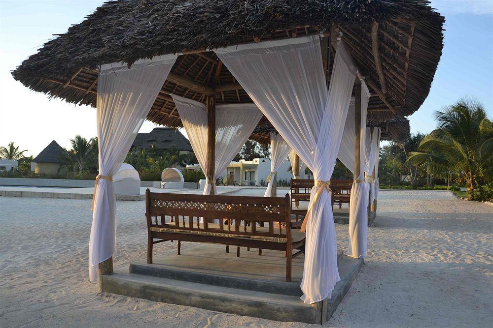Gold Zanzibar Beach House & Spa Kendwa Esterno foto