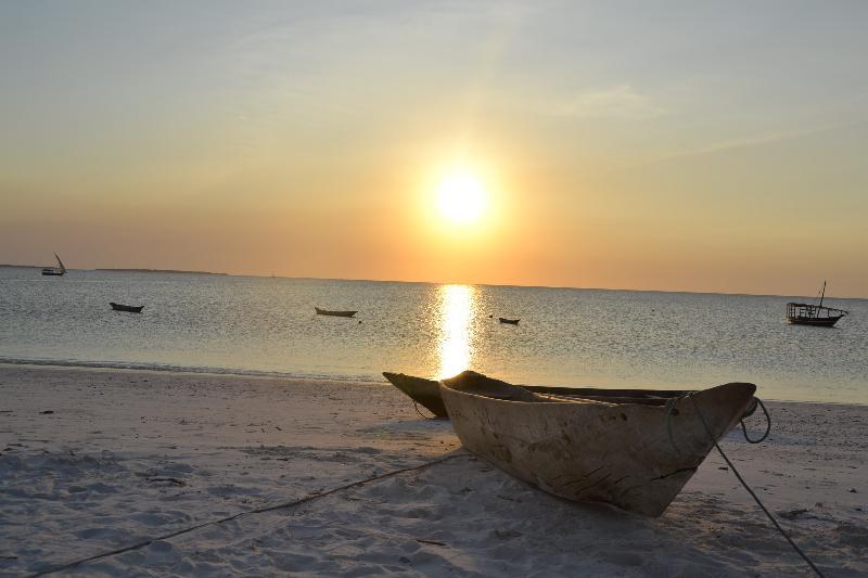 Gold Zanzibar Beach House & Spa Kendwa Esterno foto