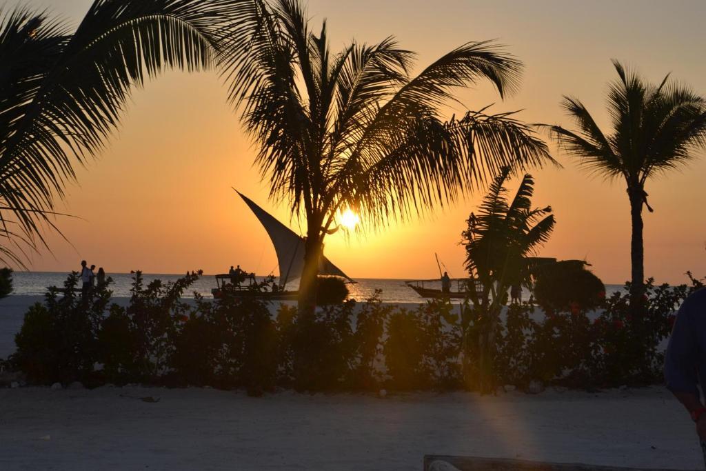 Gold Zanzibar Beach House & Spa Kendwa Esterno foto