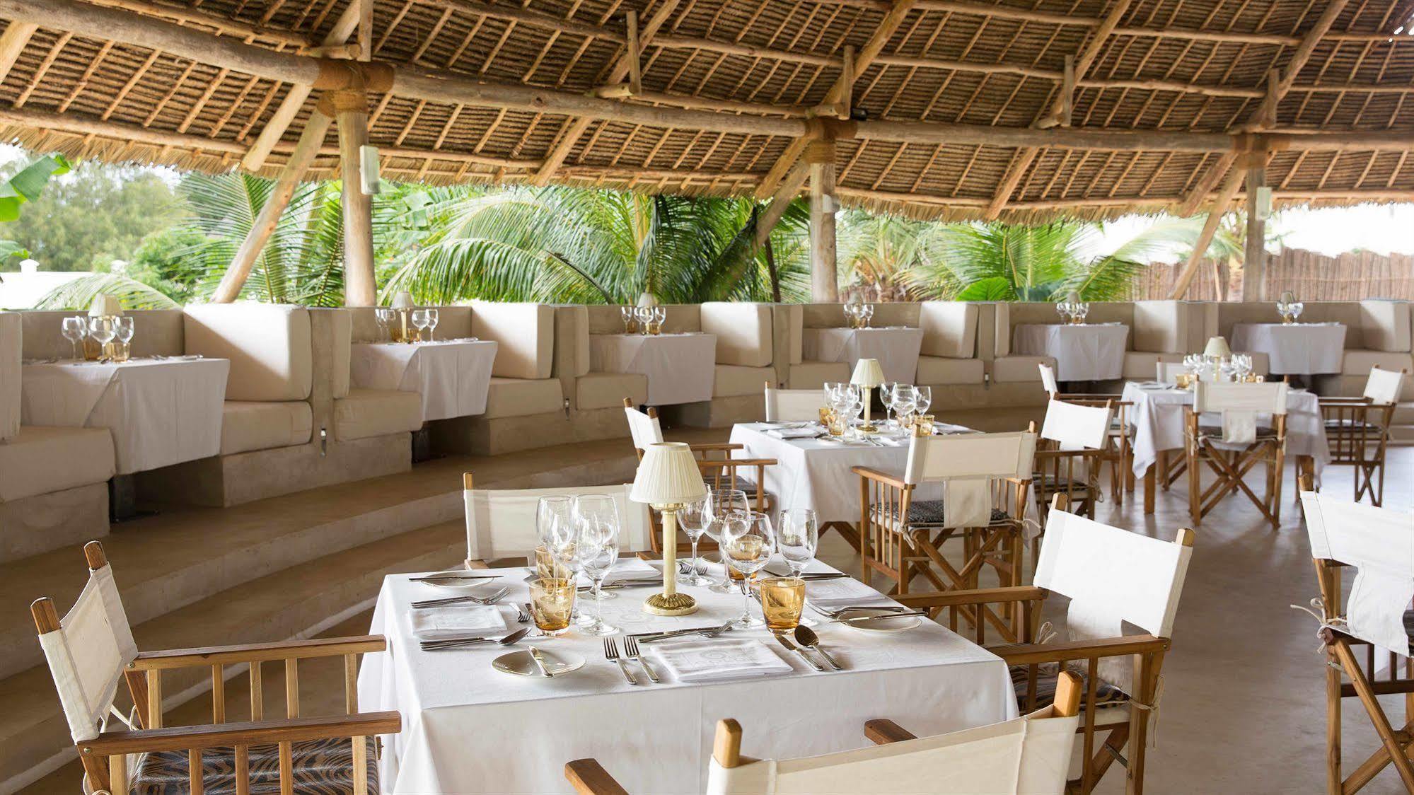Gold Zanzibar Beach House & Spa Kendwa Esterno foto