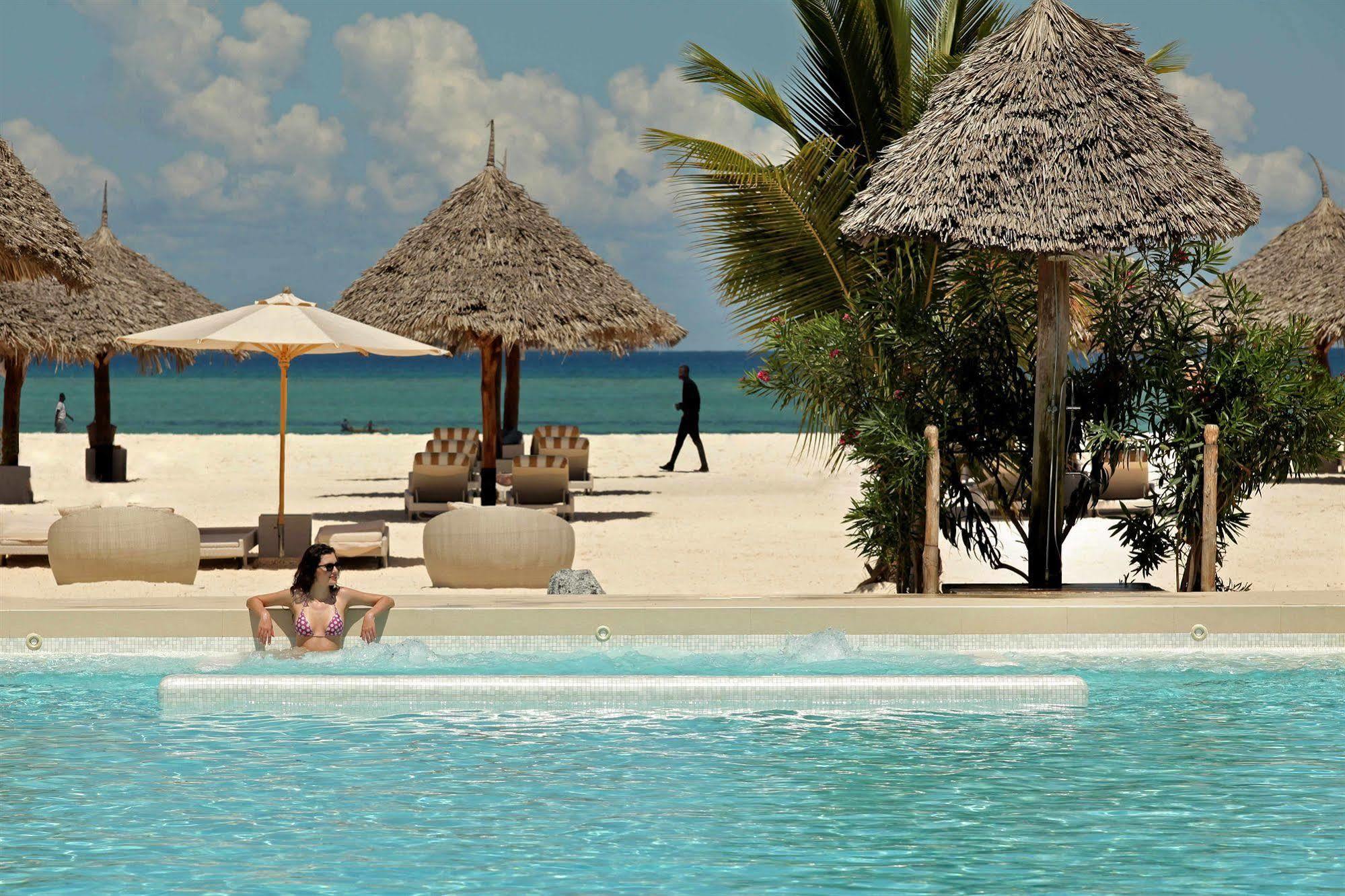 Gold Zanzibar Beach House & Spa Kendwa Esterno foto