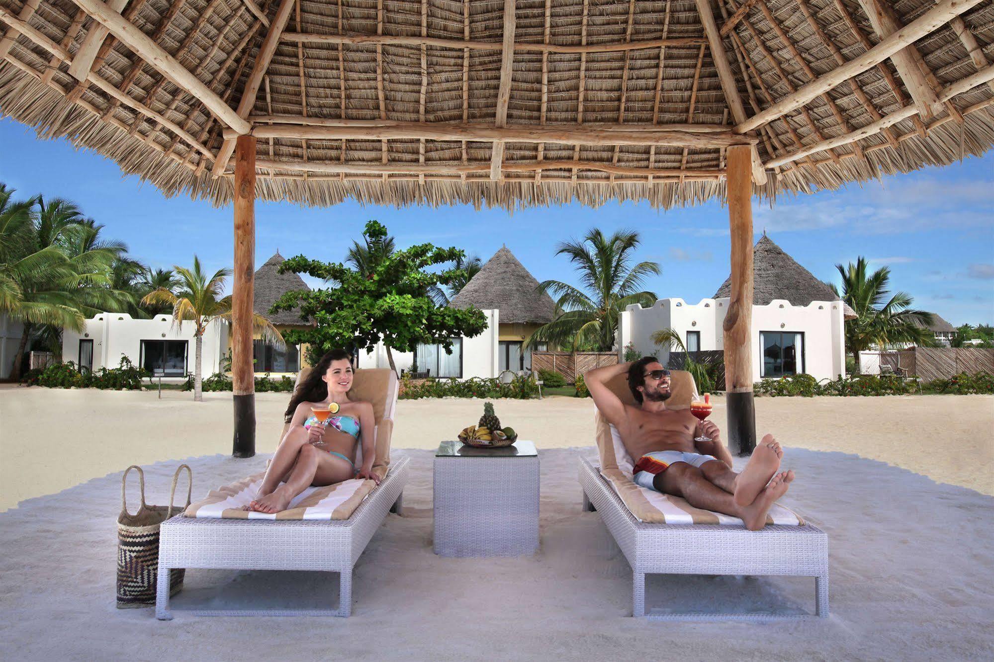 Gold Zanzibar Beach House & Spa Kendwa Esterno foto
